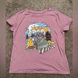 Old Navy Girls Raccoon Graphic Tee Size M
